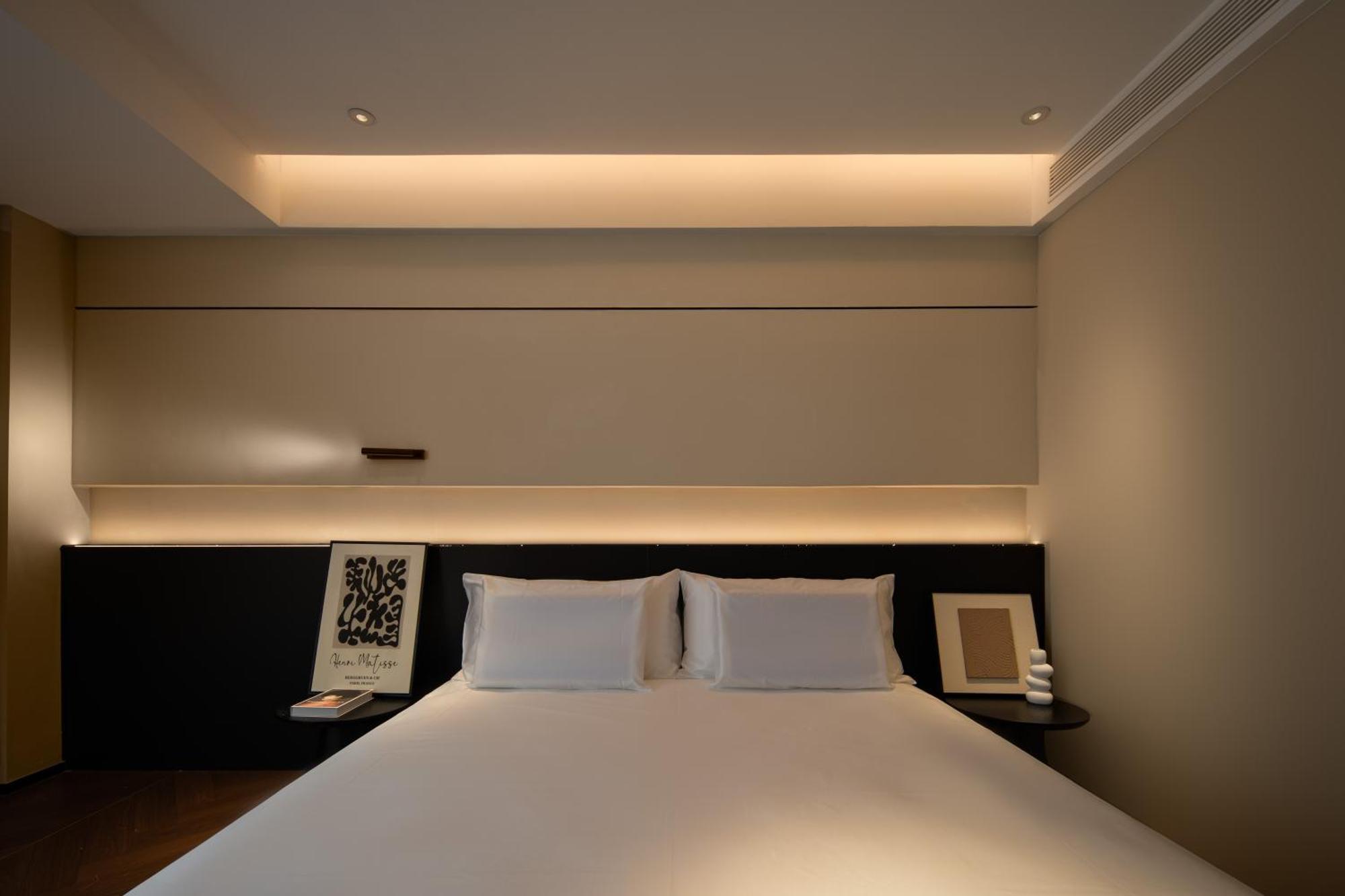 See You Soon At The Ritz Rose Summer Hotel Sanya Bagian luar foto